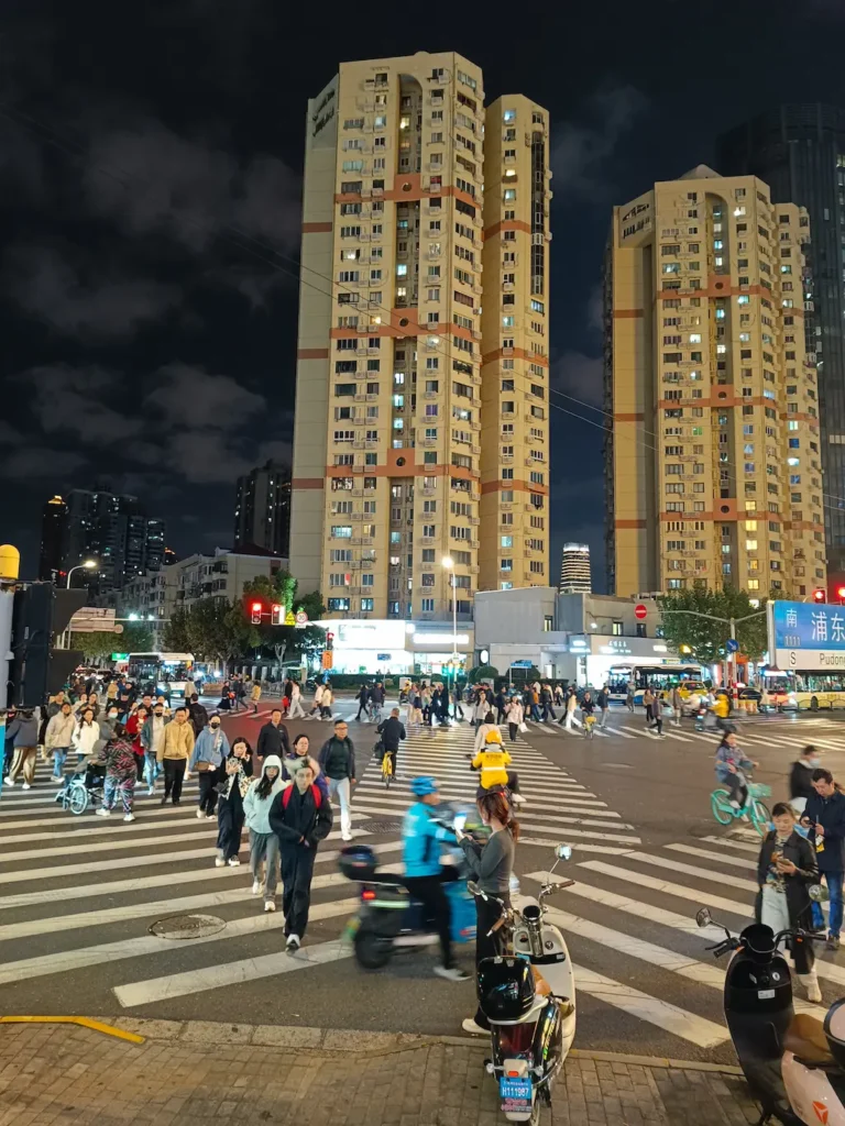 Pasos de cebra similares a los del cruce de Shibuya en China