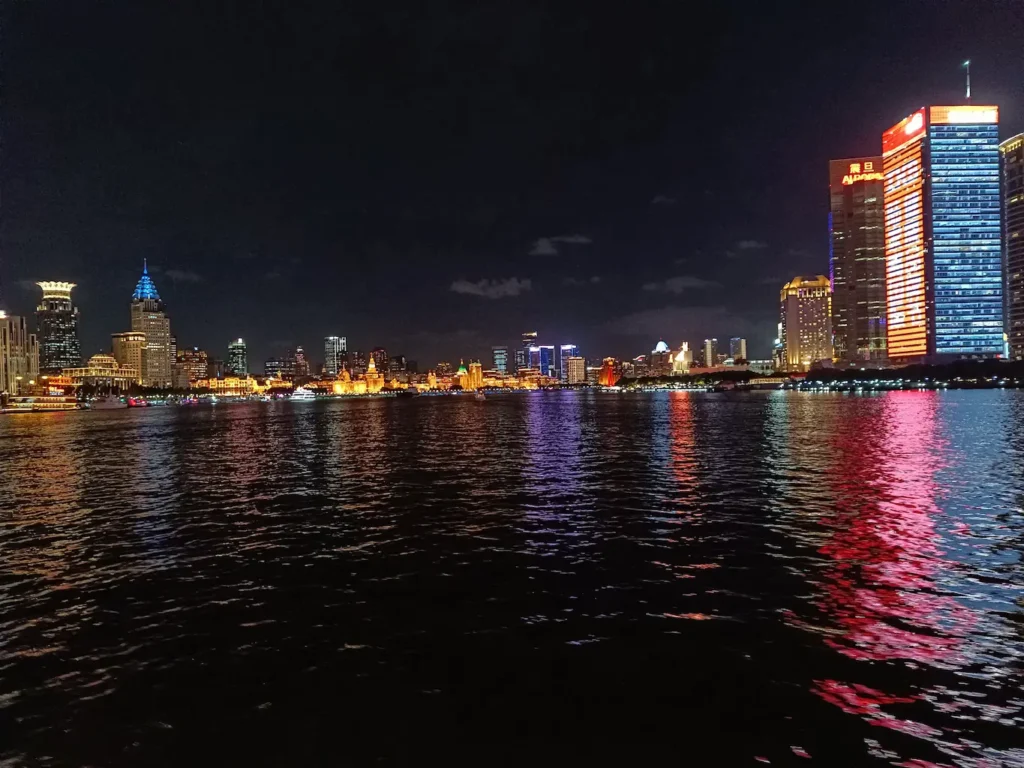 Bund desde el barco de los 2 yuanes